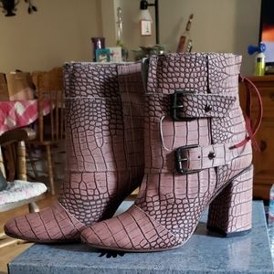 Freebird Joey Croc in Blush